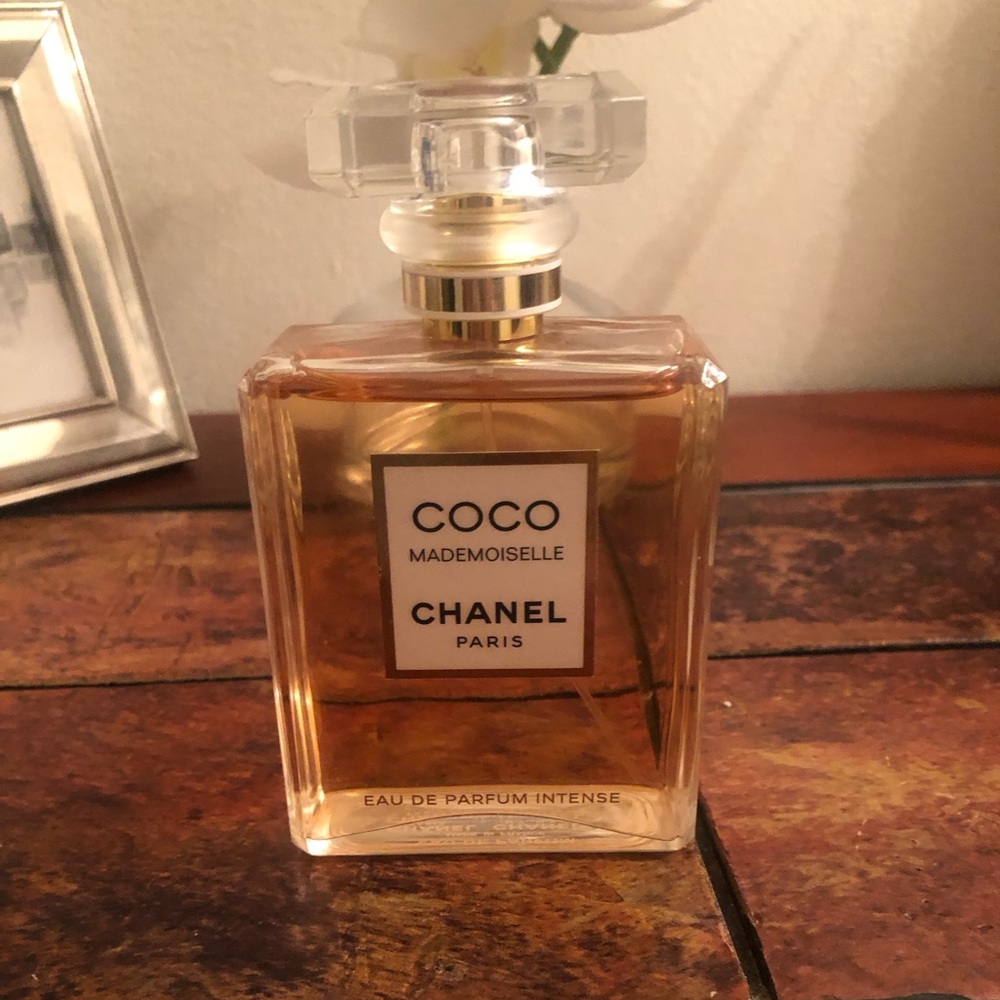 Chanel
COCO MADEMOISELLE
Eau de Parfum Intense Spray, 3.4-oz